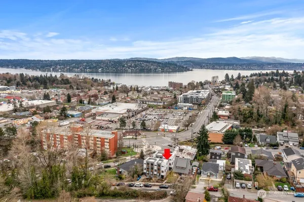 $540,000 | 9266 50th Avenue South, Unit C, Seattle, WA 98118
