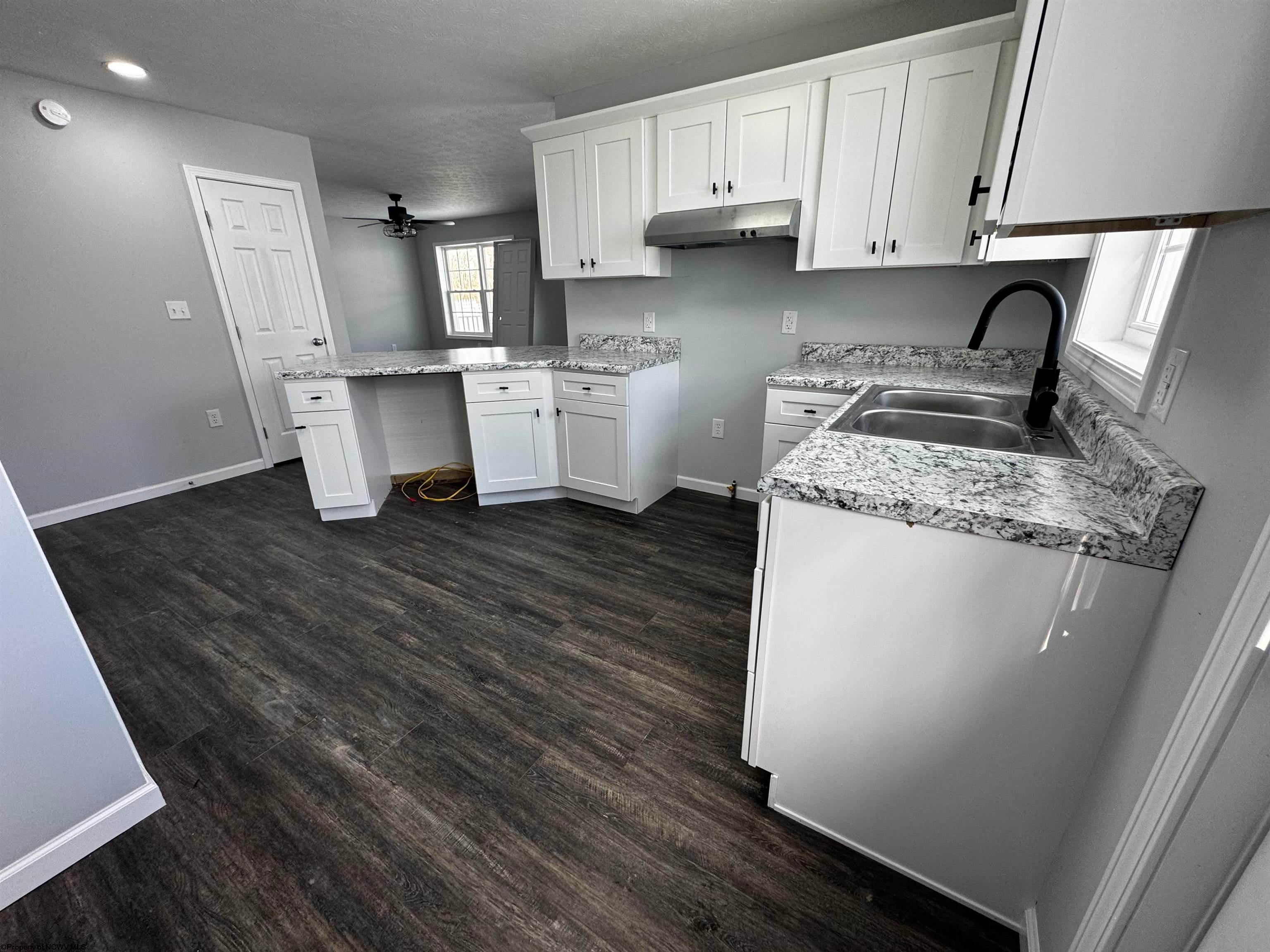 156 Montgomery Road Weston, WV 26452 - Photo 9 of 30 Gallery Image 9