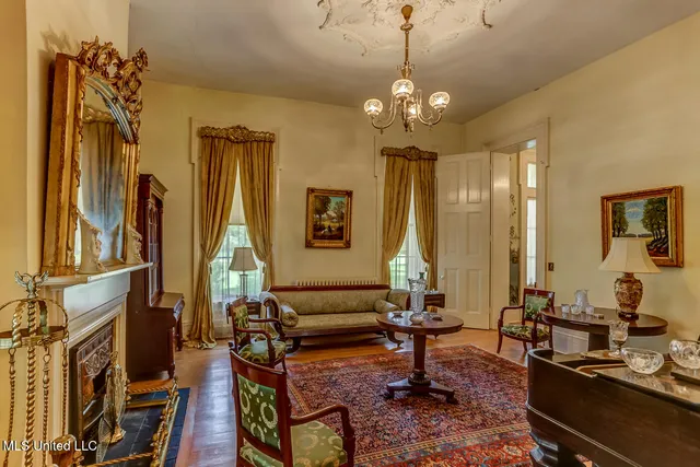 $450,000 | 495 Salem Avenue, Holly Springs, MS 38635