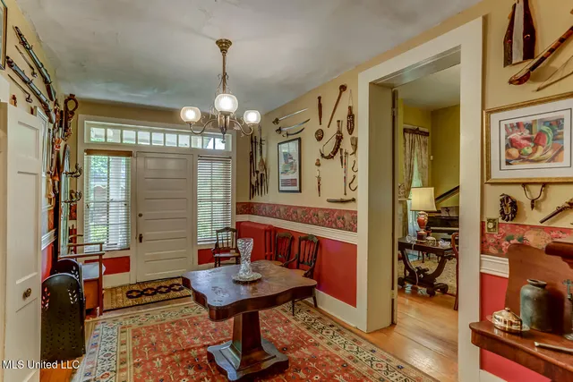 $450,000 | 495 Salem Avenue, Holly Springs, MS 38635