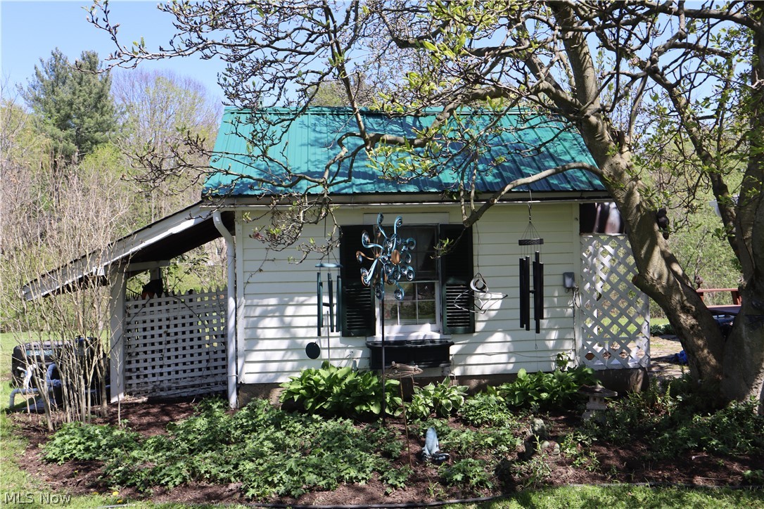 10286 Wilson Mills Road Chardon, OH 44024 - Photo 9 of 41 Garden Shed