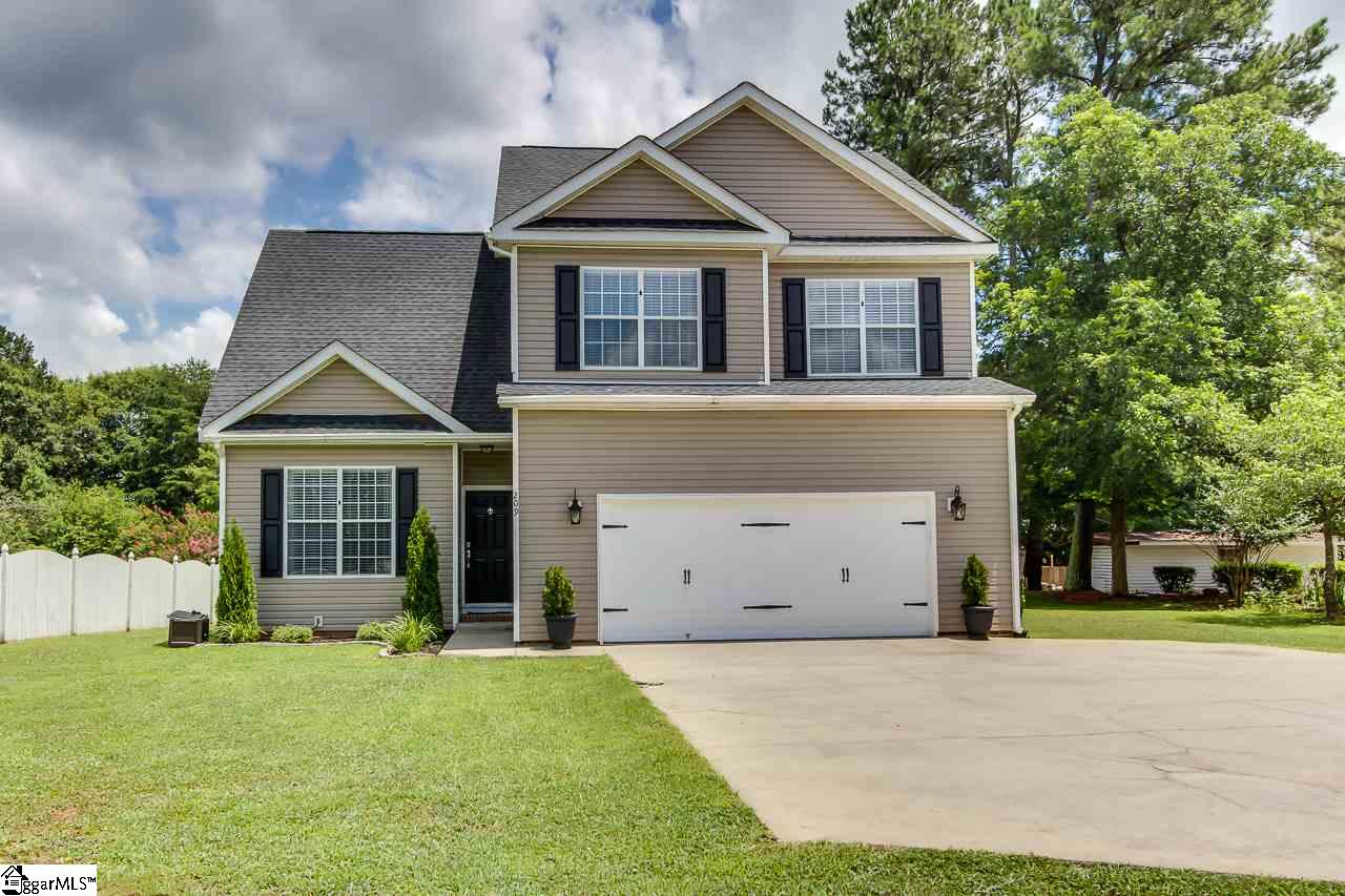 209 Ashmore Bridge Road Mauldin, SC 29662 - Photo 1 of 34 Gallery Image 1