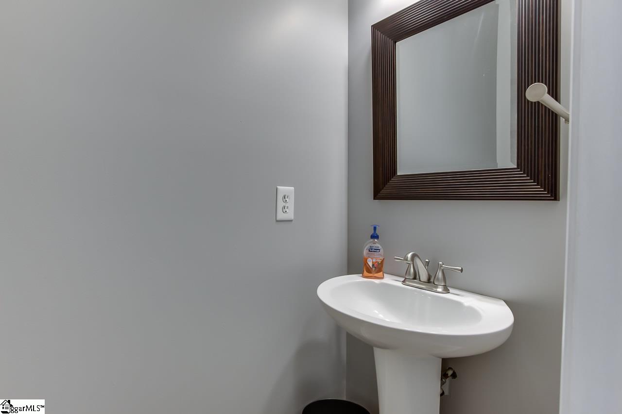 209 Ashmore Bridge Road Mauldin, SC 29662 - Photo 17 of 34 Gallery Image 17