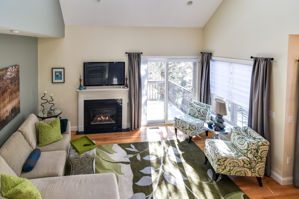 32 Garett Way, Unit 32 Holliston, MA 01746 - Photo 13 of 26