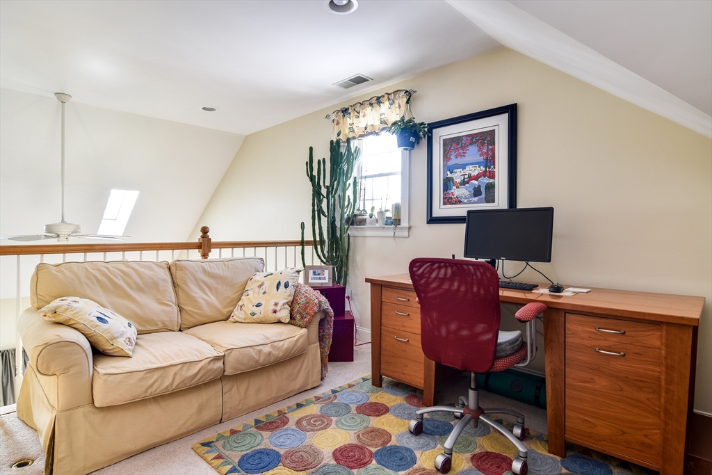 32 Garett Way, Unit 32 Holliston, MA 01746 - Photo 16 of 26