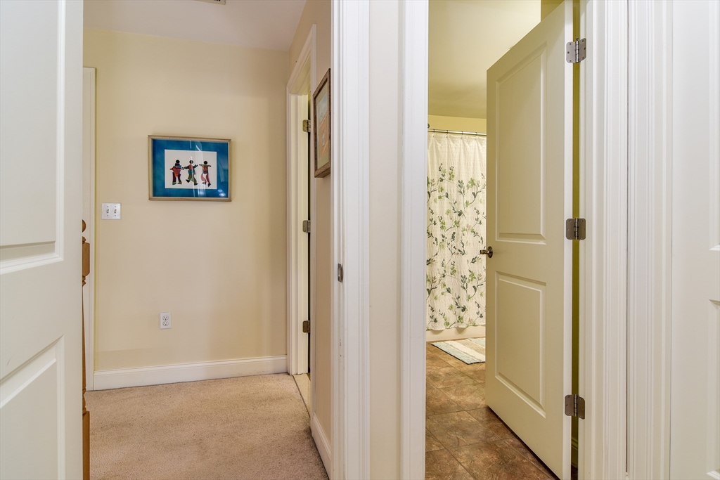 32 Garett Way, Unit 32 Holliston, MA 01746 - Photo 18 of 26