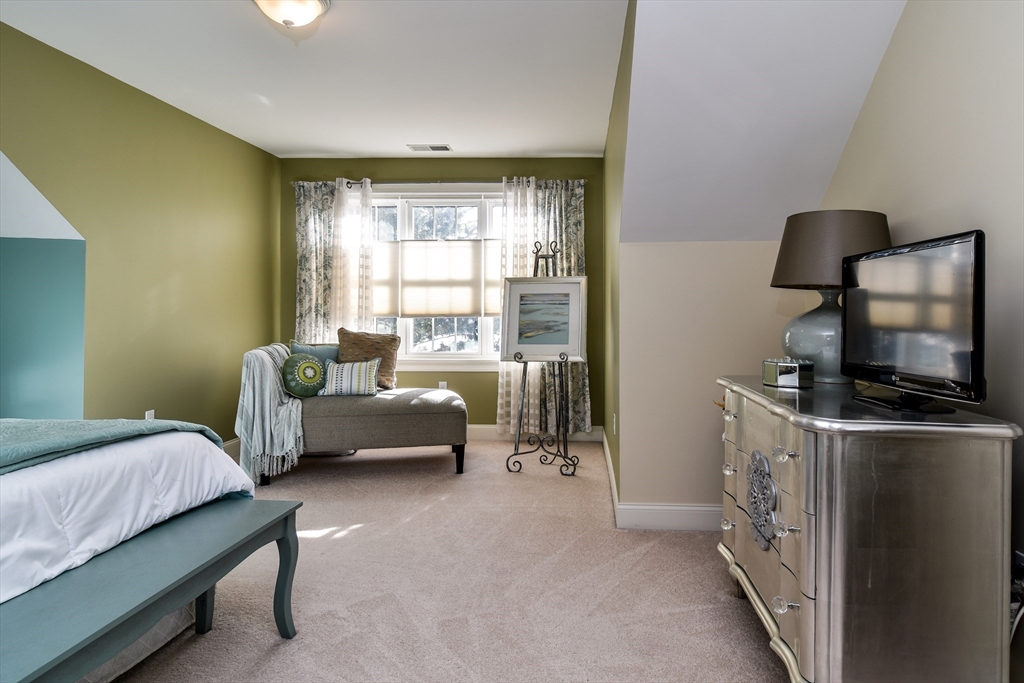 32 Garett Way, Unit 32 Holliston, MA 01746 - Photo 21 of 26