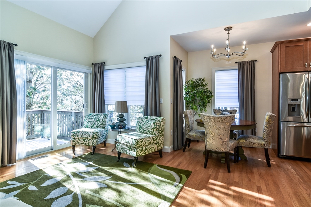 32 Garett Way, Unit 32 Holliston, MA 01746 - Photo 4 of 26