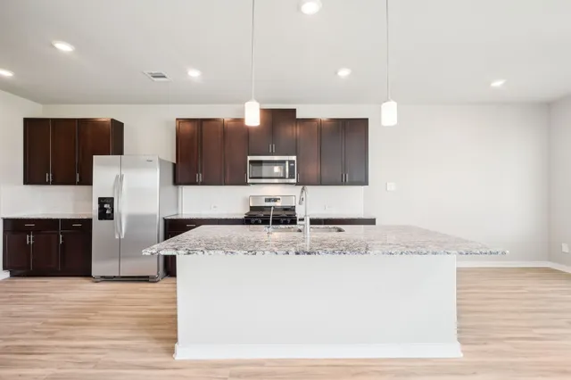 $458,290 | 5227 Kingdom Heights Boulevard, Rosenberg, TX 77471