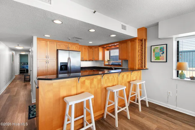 $675,000 | 211 Arendell Street, Unit 401 LEEWARD HARBOR, Morehead City, NC 28557