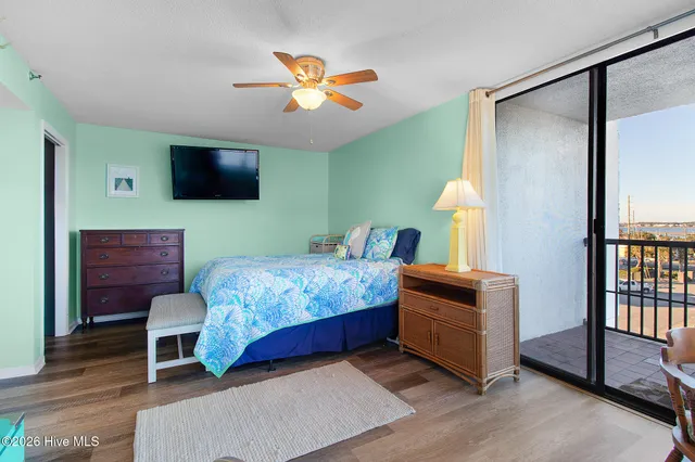 $675,000 | 211 Arendell Street, Unit 401 LEEWARD HARBOR, Morehead City, NC 28557