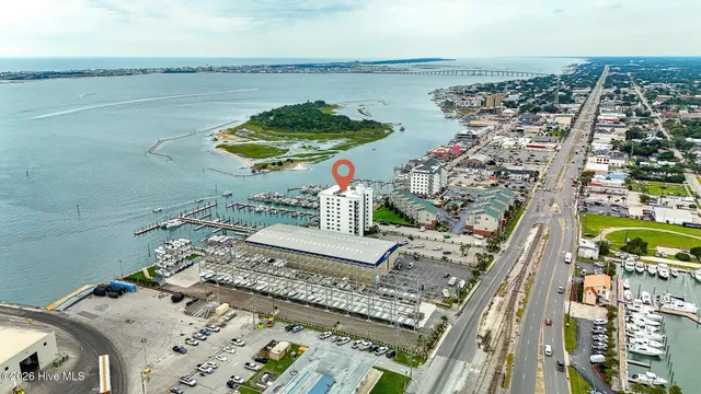 $675,000 | 211 Arendell Street, Unit 401 LEEWARD HARBOR, Morehead City, NC 28557