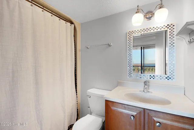 $675,000 | 211 Arendell Street, Unit 401 LEEWARD HARBOR, Morehead City, NC 28557