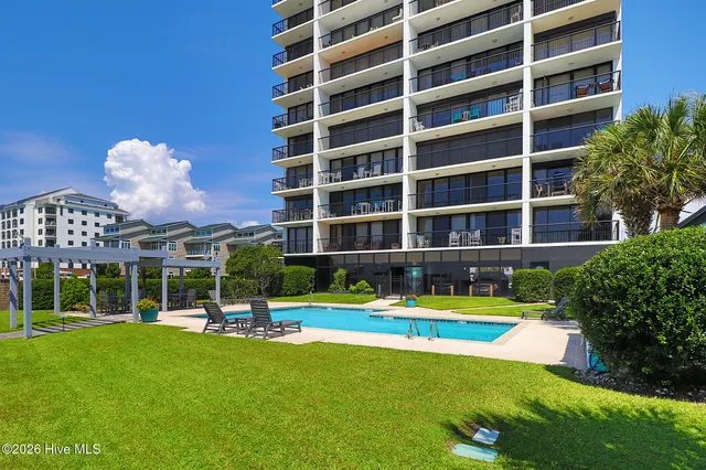 $675,000 | 211 Arendell Street, Unit 401 LEEWARD HARBOR, Morehead City, NC 28557