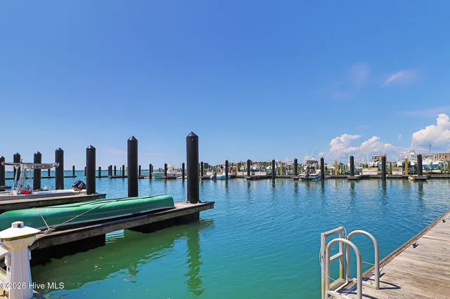 $675,000 | 211 Arendell Street, Unit 401 LEEWARD HARBOR, Morehead City, NC 28557