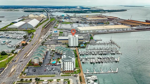 $675,000 | 211 Arendell Street, Unit 401 LEEWARD HARBOR, Morehead City, NC 28557