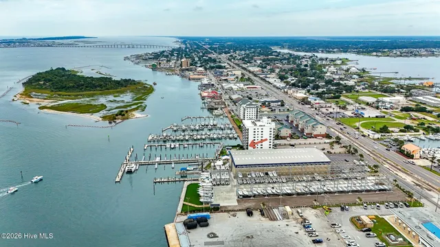 $675,000 | 211 Arendell Street, Unit 401 LEEWARD HARBOR, Morehead City, NC 28557