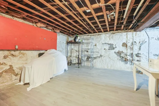 a view of a storage & utility room
