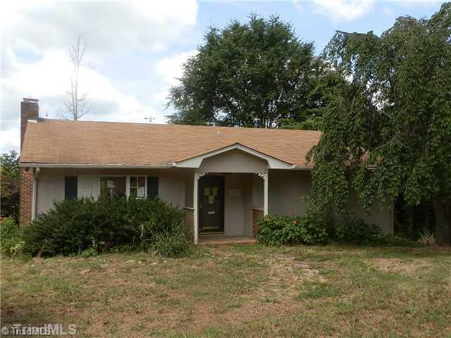 1046 Dogwood Road Denton, NC 27239 - Photo 1 of 11 Exterior Front.