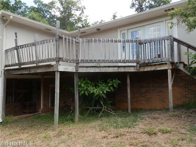 1046 Dogwood Road Denton, NC 27239 - Photo 2 of 11 Exterior Back.