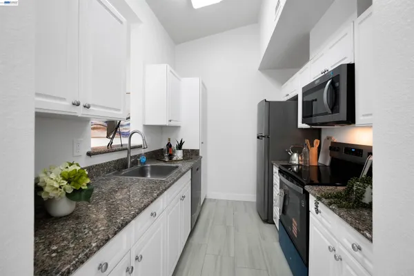 $663,999 | 7126 Cross Creek Circle, Unit D, Dublin, CA 94568