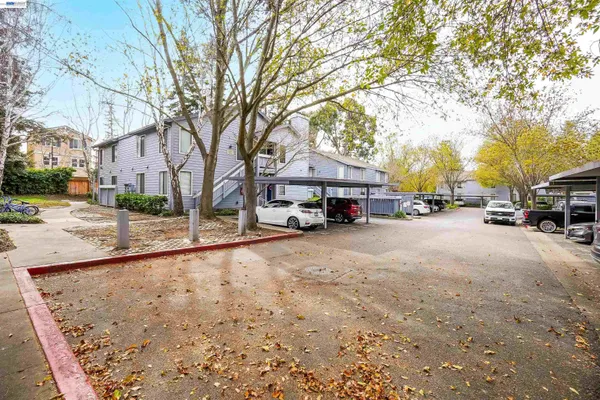 $663,999 | 7126 Cross Creek Circle, Unit D, Dublin, CA 94568