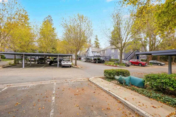 $663,999 | 7126 Cross Creek Circle, Unit D, Dublin, CA 94568