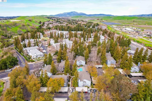 $663,999 | 7126 Cross Creek Circle, Unit D, Dublin, CA 94568