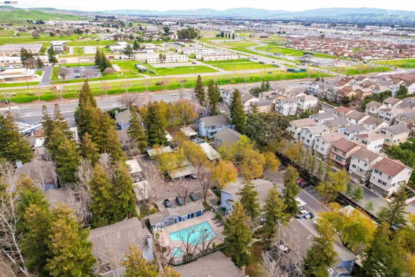 $663,999 | 7126 Cross Creek Circle, Unit D, Dublin, CA 94568