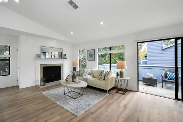 $663,999 | 7126 Cross Creek Circle, Unit D, Dublin, CA 94568