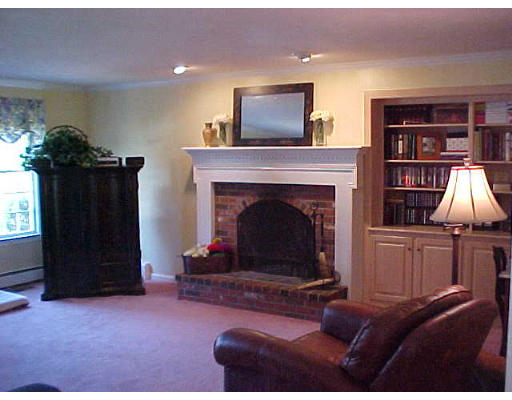 23 Emerson Road Walpole, MA 02032 - Photo 2 of 11