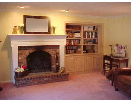 23 Emerson Road Walpole, MA 02032 - Photo 3 of 11