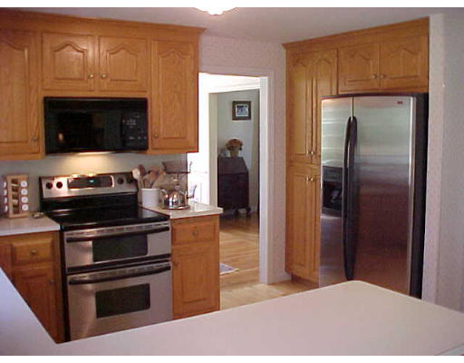 23 Emerson Road Walpole, MA 02032 - Photo 8 of 11