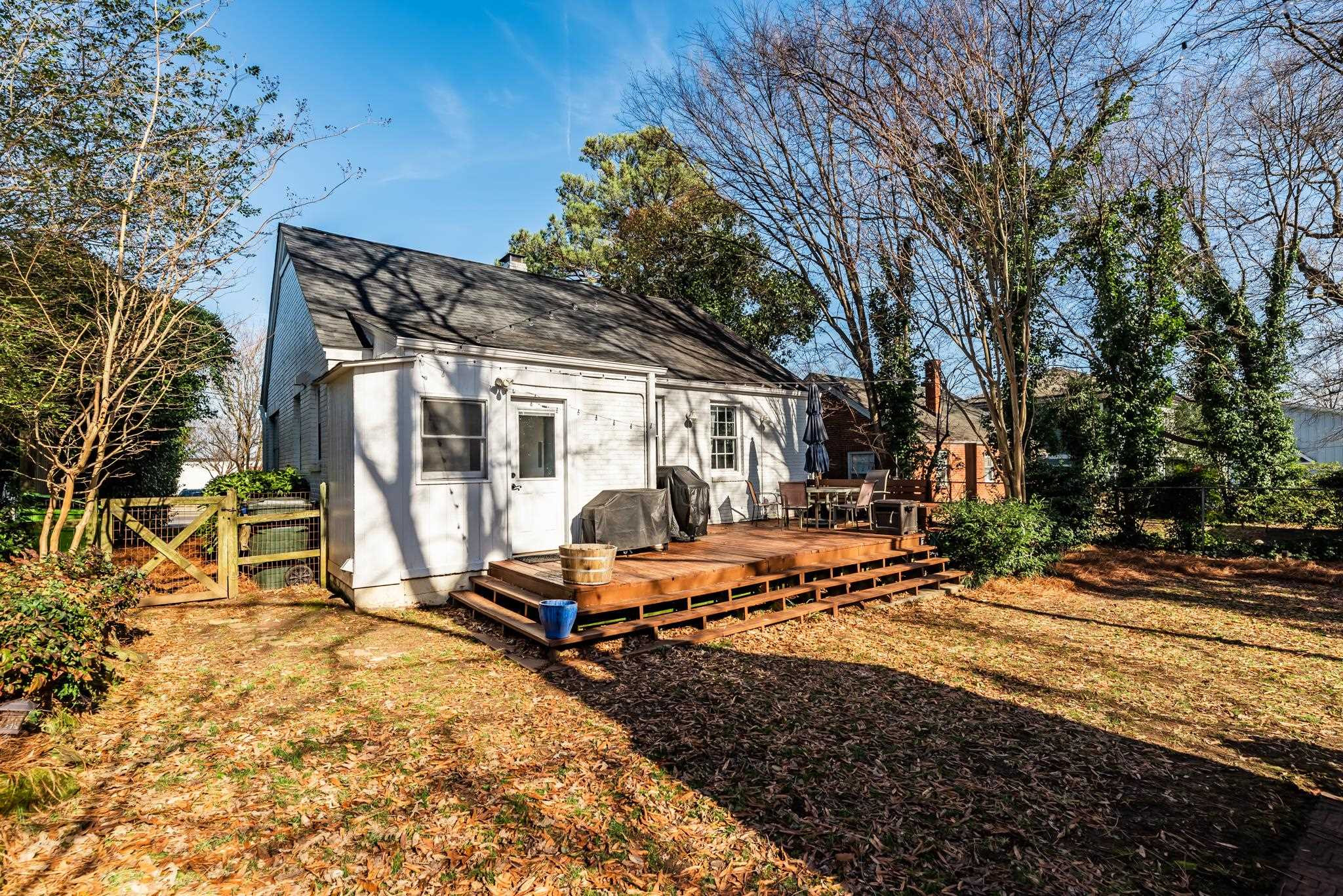 622 East Whitaker Mill Road Raleigh, NC 27608 - Photo 18 of 24 Photo 18