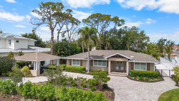 $1,950,000 | 1538 South Orange Avenue, Sarasota, FL 34239