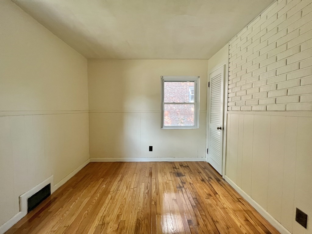 123 Appleton Street Springfield, MA 01108 - Photo 7 of 17