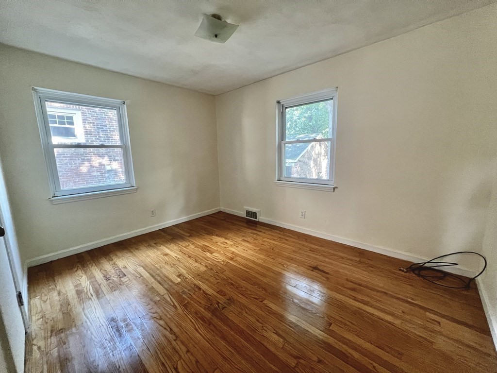 123 Appleton Street Springfield, MA 01108 - Photo 8 of 17