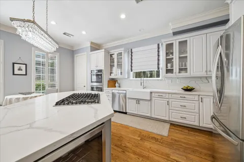 $750,000 | 1419 West Hilshire Park Drive, Houston, TX 77055