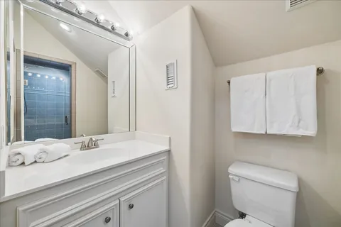 $750,000 | 1419 West Hilshire Park Drive, Houston, TX 77055