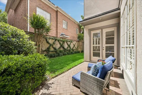 $750,000 | 1419 West Hilshire Park Drive, Houston, TX 77055