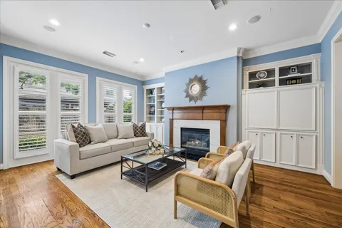 $750,000 | 1419 West Hilshire Park Drive, Houston, TX 77055