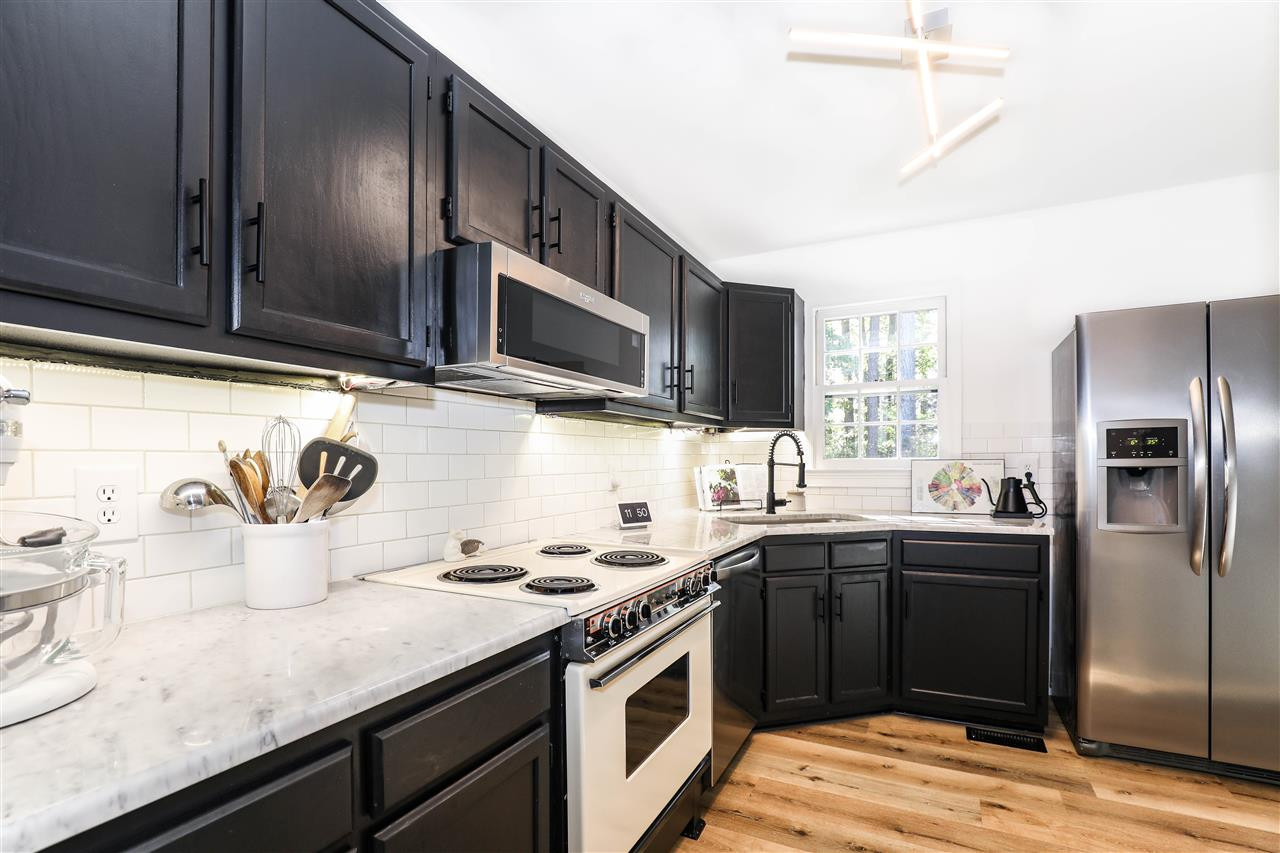 1732 Netherfield Lane Raleigh, NC 27610 - Photo 9 of 26 Photo 9
