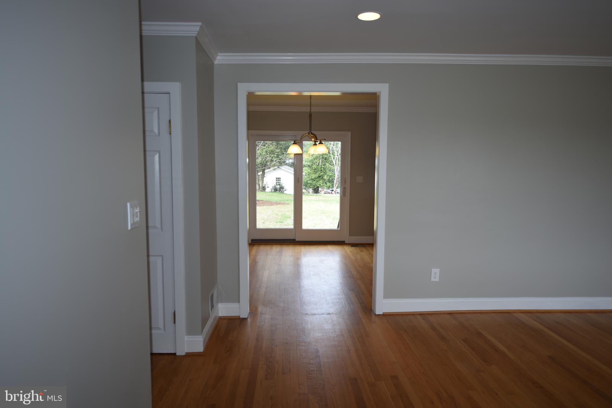 400 Pasadena Road Pasadena, MD 21122 - Photo 11 of 54 View into dining room