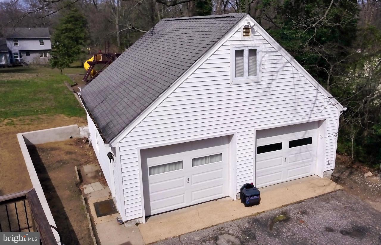 Garage with apartment