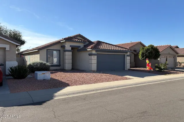 $1,750 | 10443 West Medlock Drive, Glendale, AZ 85307