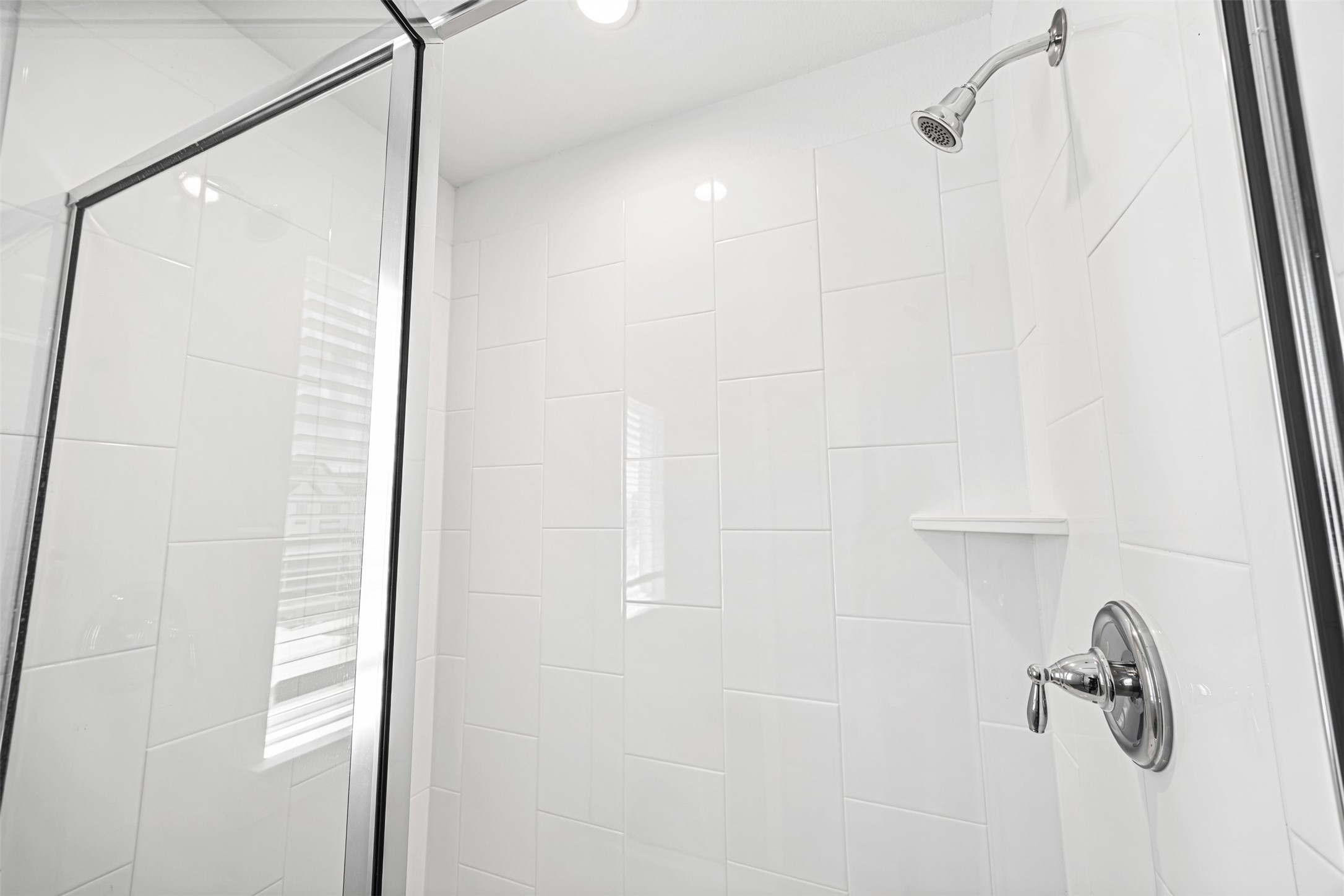 12305 Brandenburg Gate Road Houston, TX 77047 - Photo 14 of 22 a bathroom with a shower