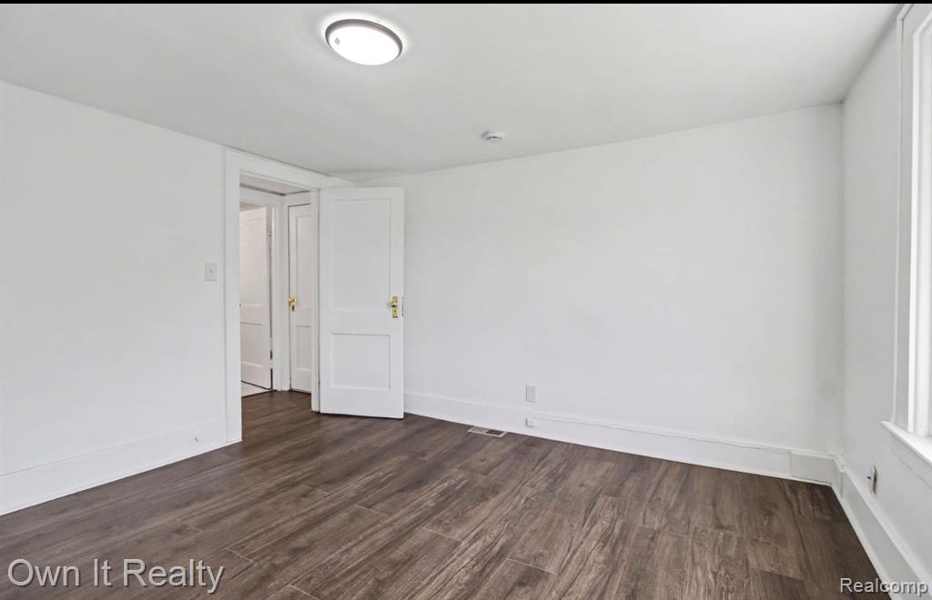 6023 Wayne Road Romulus, MI 48174 - Photo 18 of 25