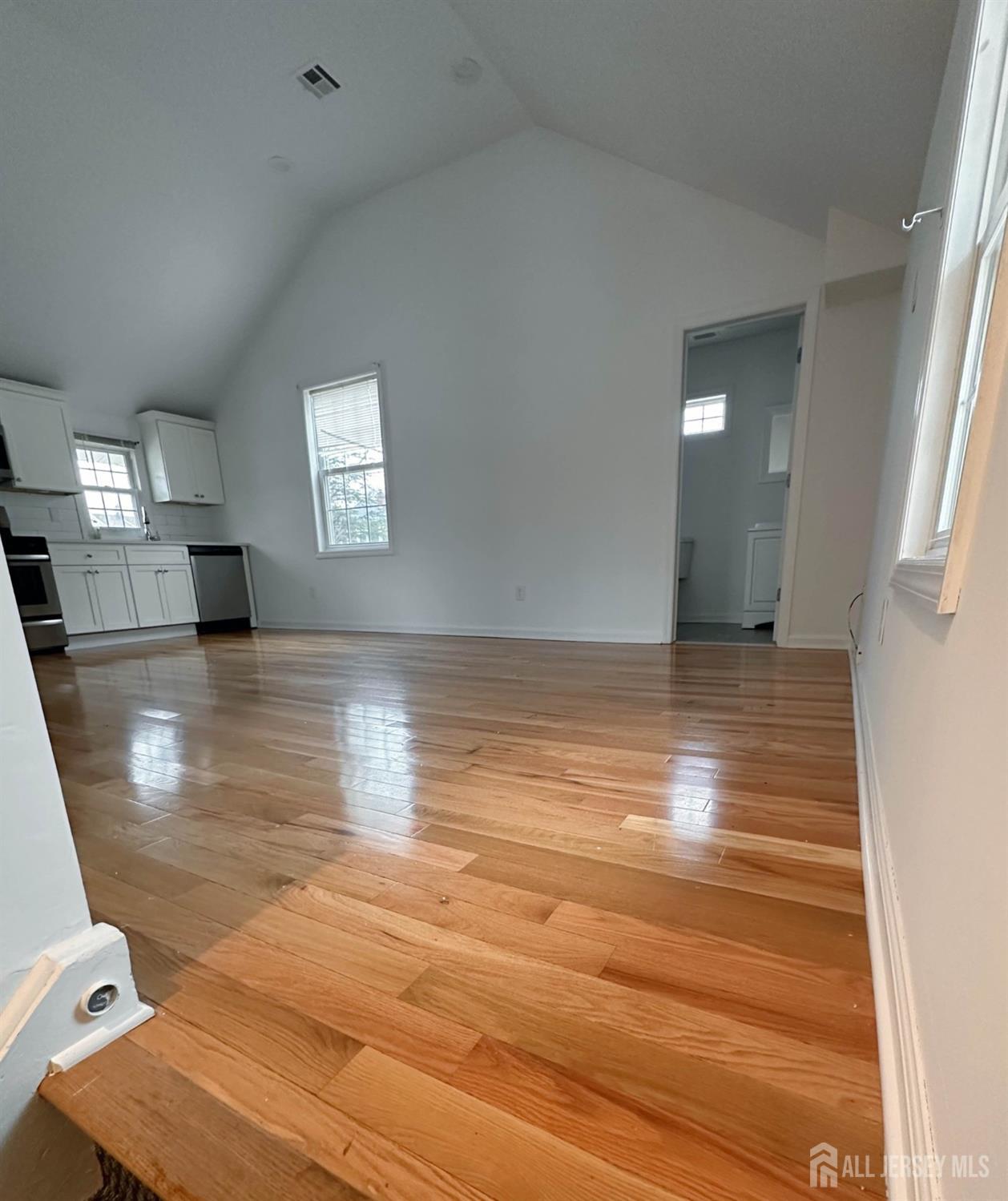 36 Maple Avenue, Unit 2 Edison, NJ 08837 - Photo 4 of 7