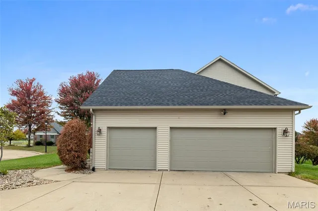 $540,000 | 3434 Whistling Cove, Swansea, IL 62226