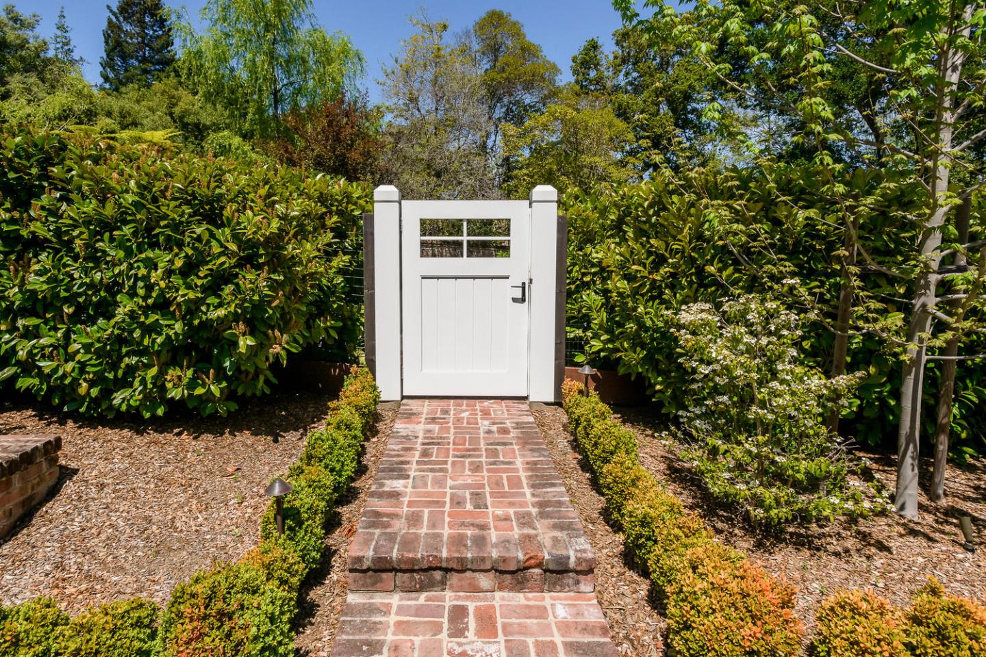 519 Roehampton Road Hillsborough, CA 94010 - Photo 5 of 66